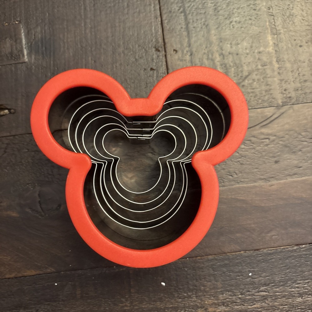 Mickey Mouse Sandwich Cookie Cutter Set - 6‎ Pieces Stainless Steel
